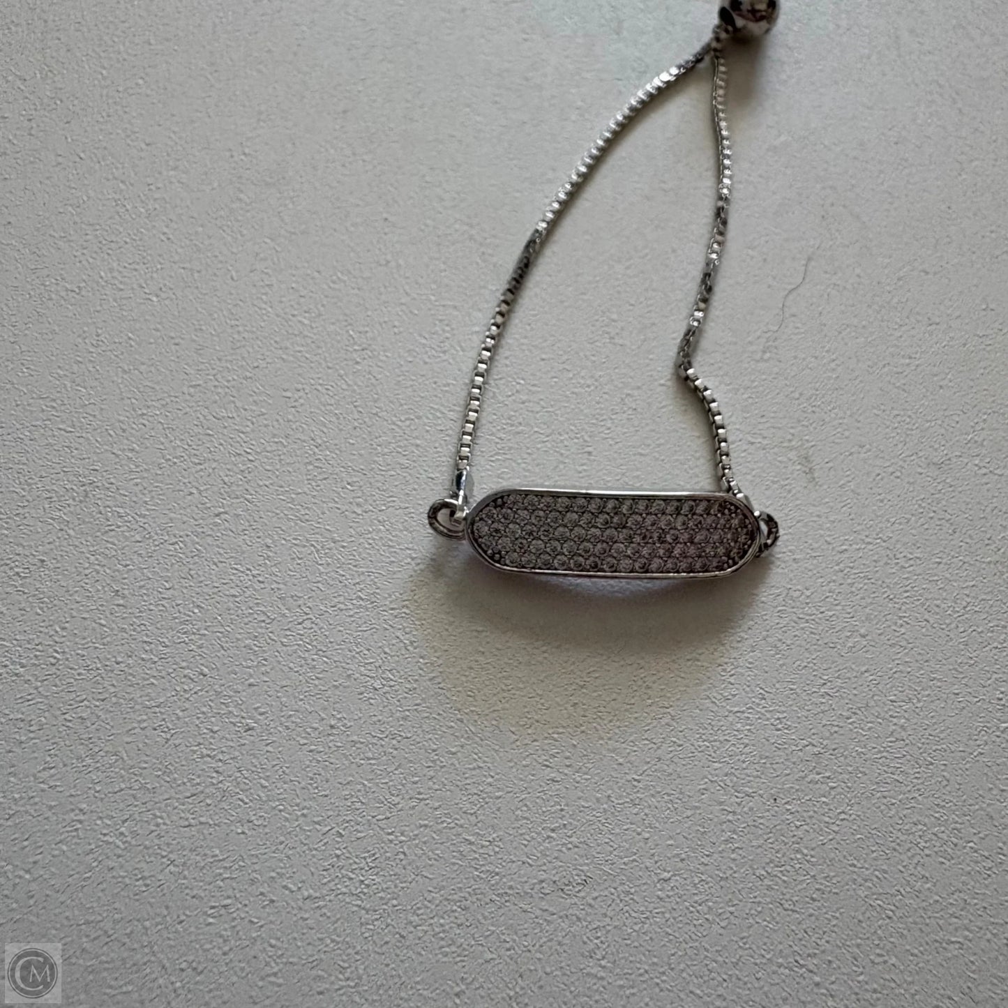 Bracelet Chain By Clothes Mentor, Size: 1