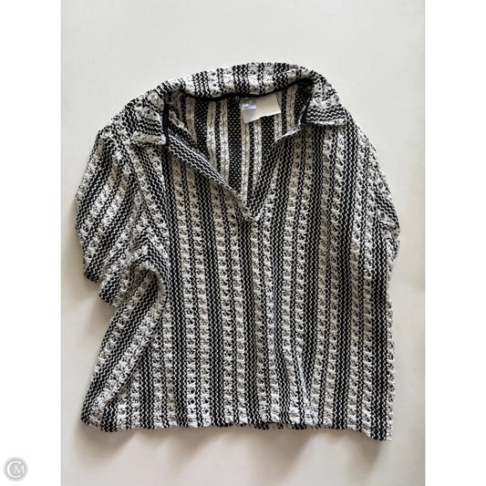 Top Short Sleeve By Divided In Black, Size: L