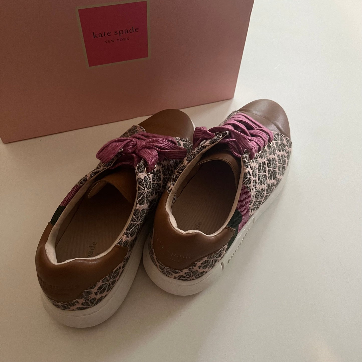 Floral Shoes Flats Oxfords & Loafers Kate Spade, Size 9