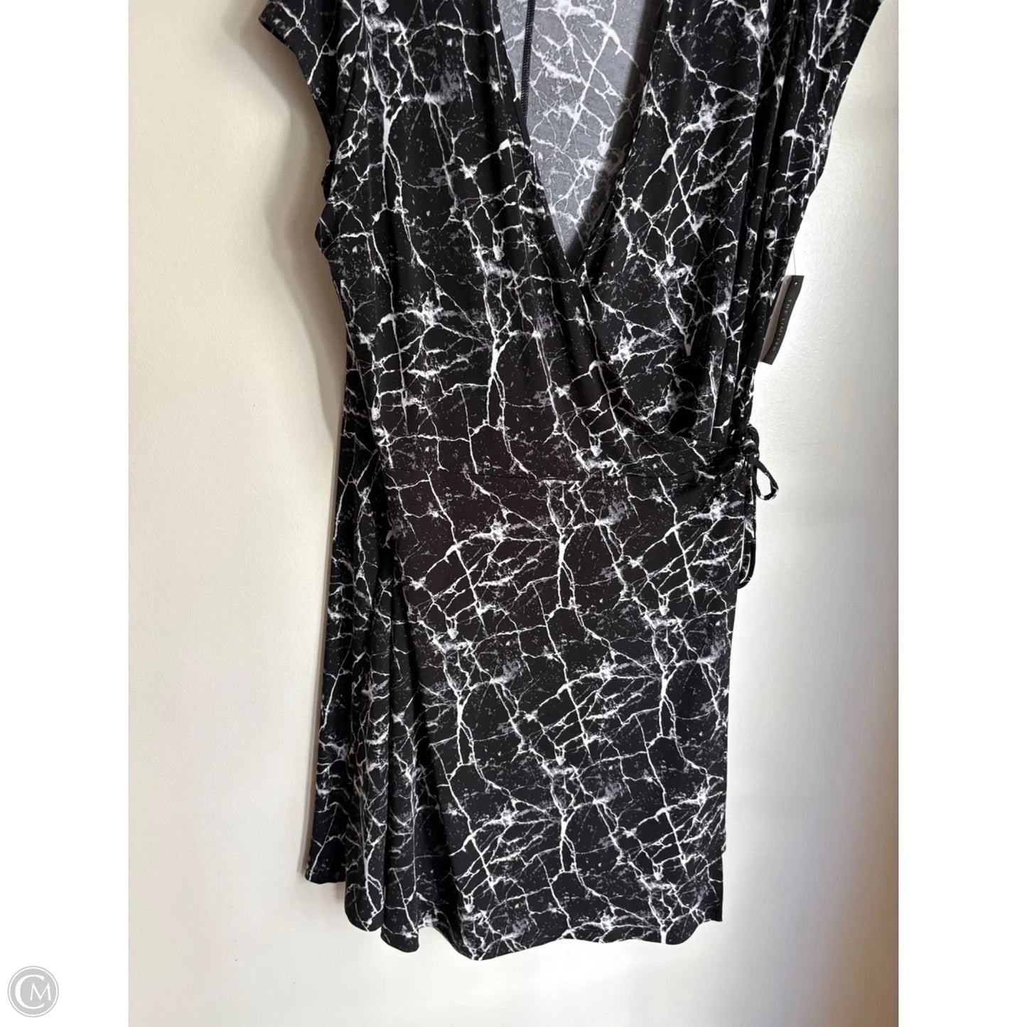 Dress Casual Midi By Limited In Black, Size: 1x