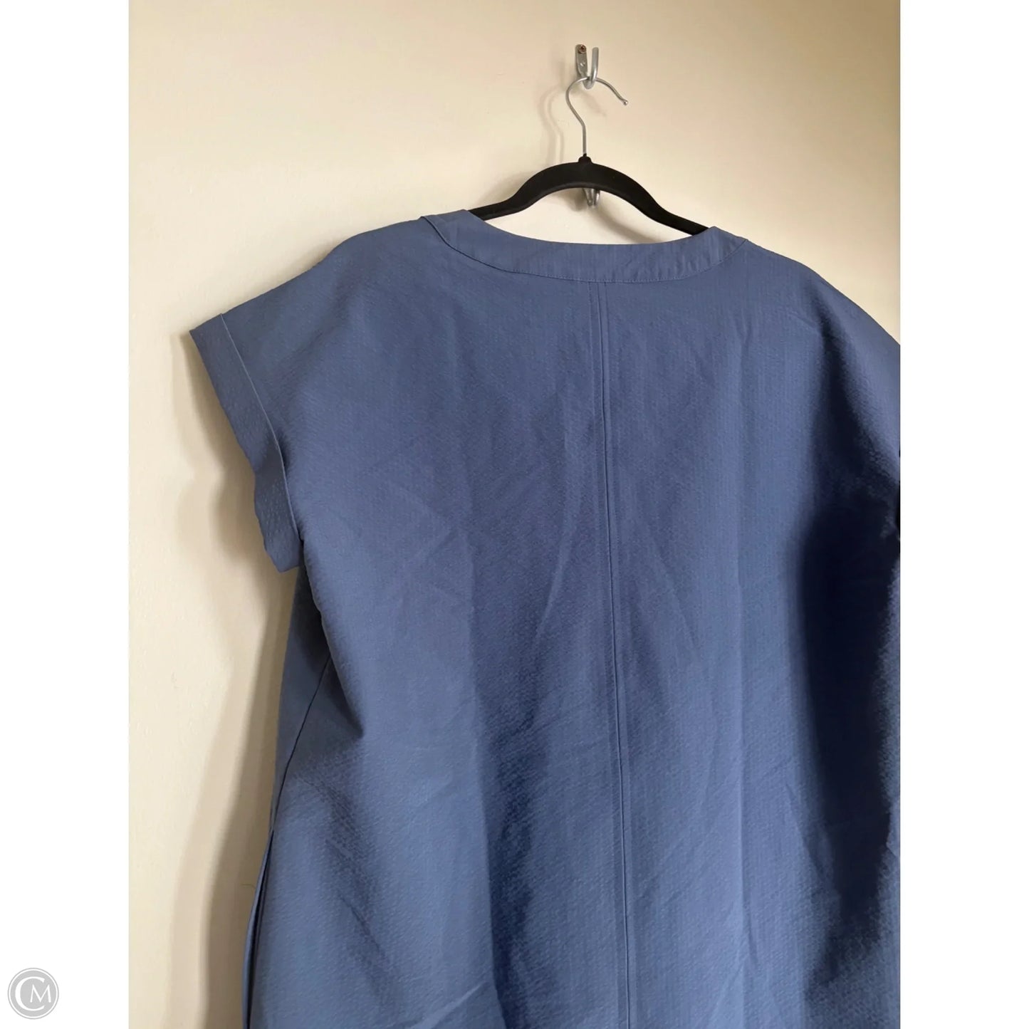 Dress Casual Short By Vineyard Vines In Blue, Size: M