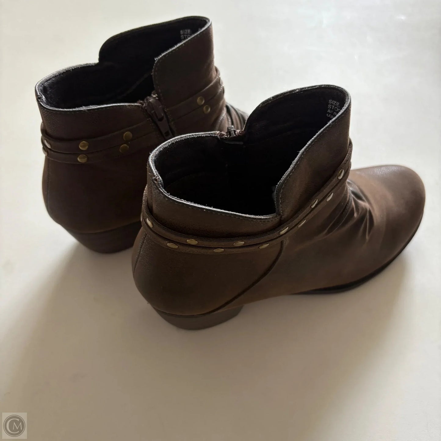 Boots Ankle Heels By savvy In Brown, Size: 9