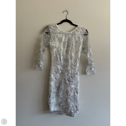 Dress Party Short By CRYSTAL DOLL In Silver & White, Size: M