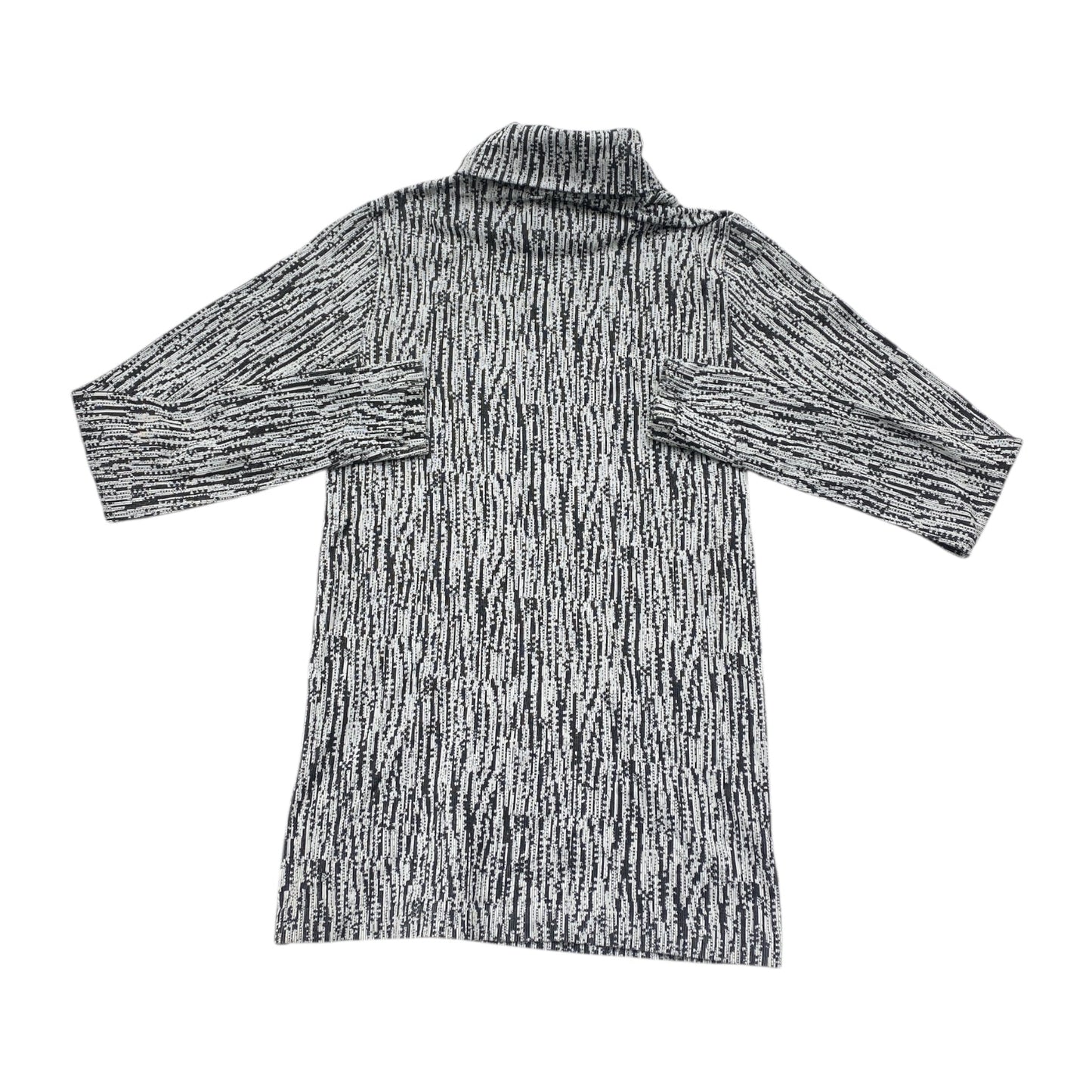 Athletic Top Ls Collar By Athleta In Black & White, Size:S