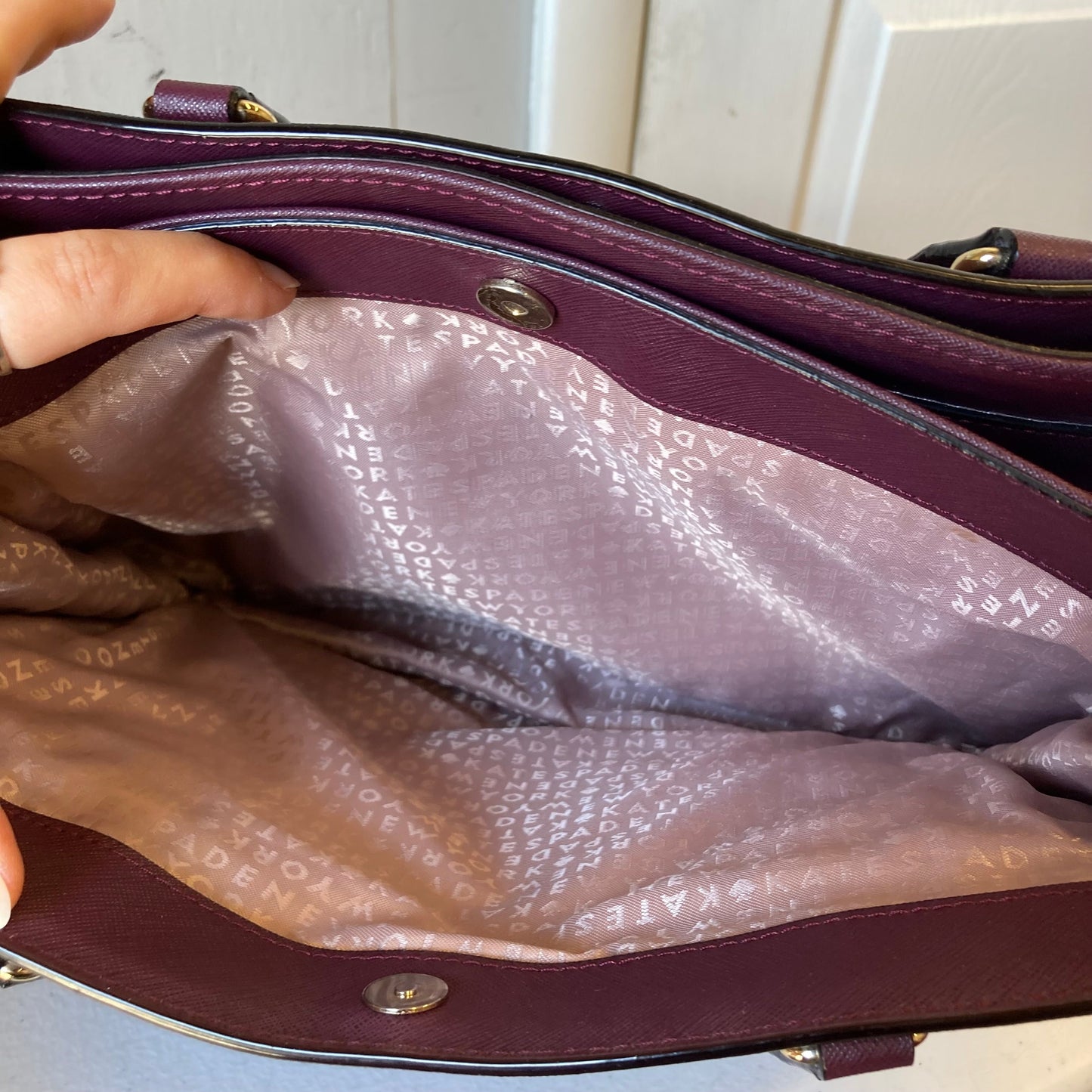 Crossbody Designer By Kate Spade In Maroon, Size:Medium