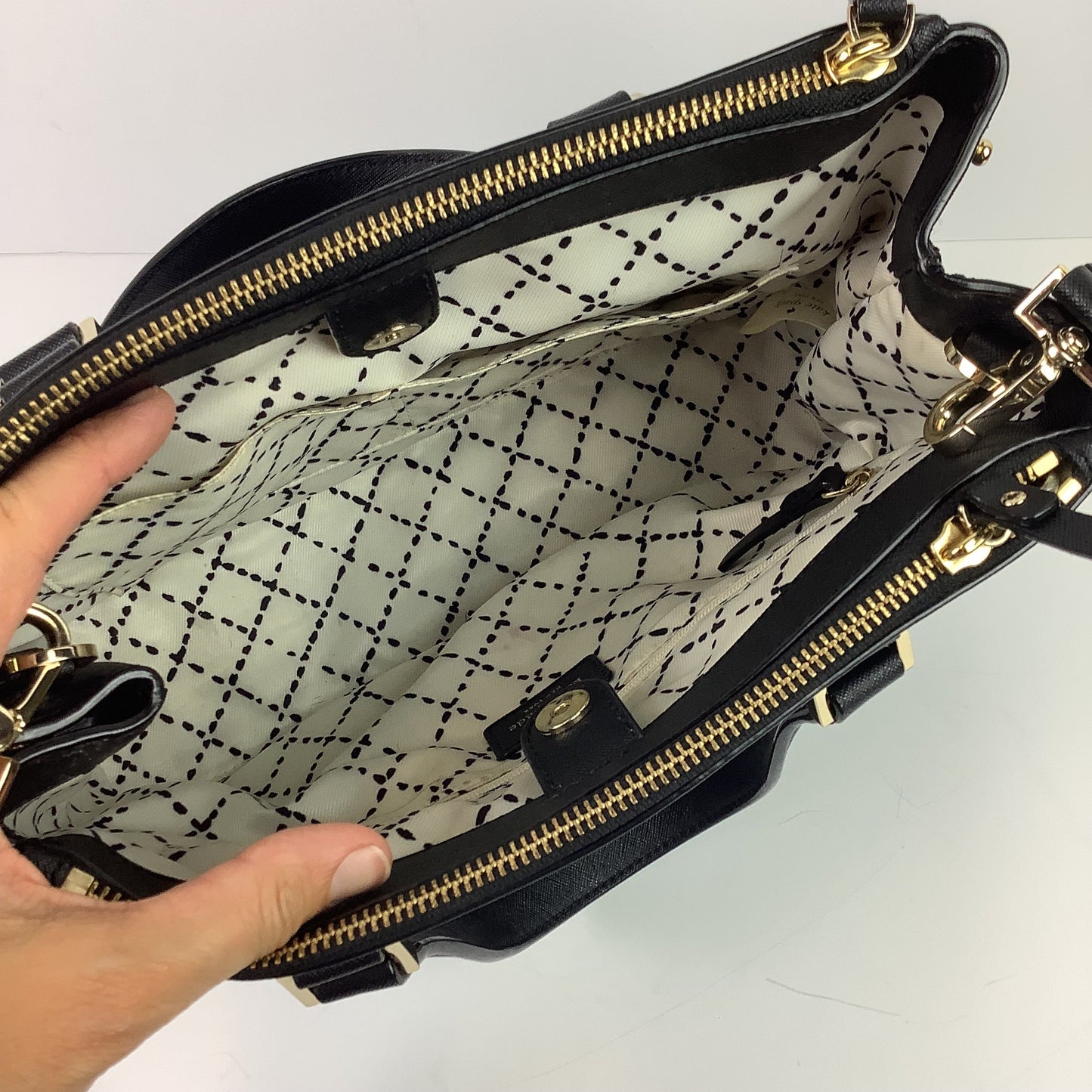 Crossbody Designer By Kate Spade, Size: Medium