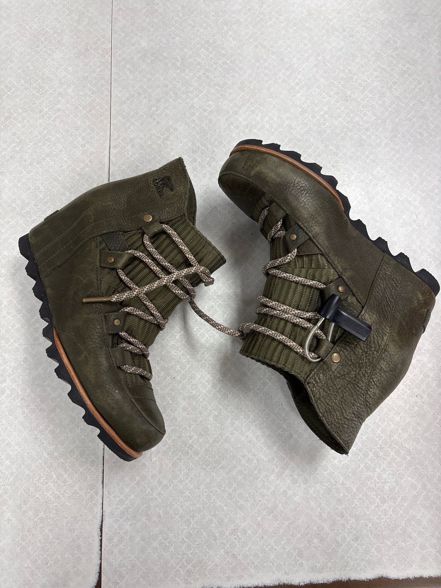 Boots Ankle Flats By Sorel In Green, Size:7.5