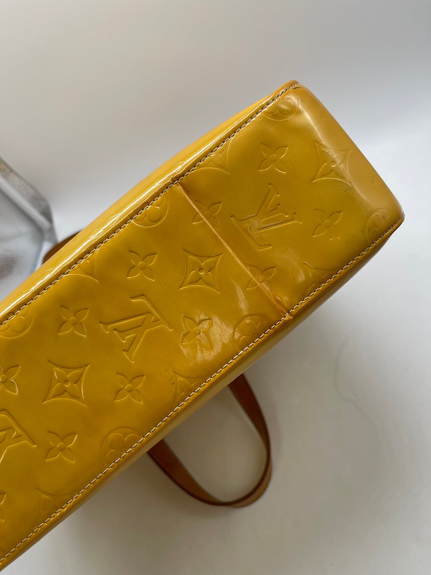 Handbag Luxury Designer By Louis Vuitton, Size: Large