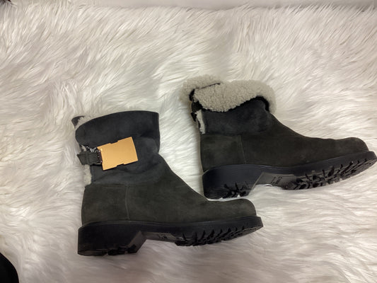 Boots Ankle Flats By Cmc In Grey, Size:7.5