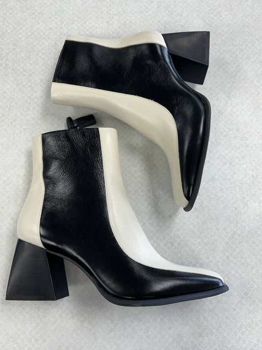 BOOTS ANKLE HEELS by GIANNI BINI In BLACK & WHITE, Size: 9