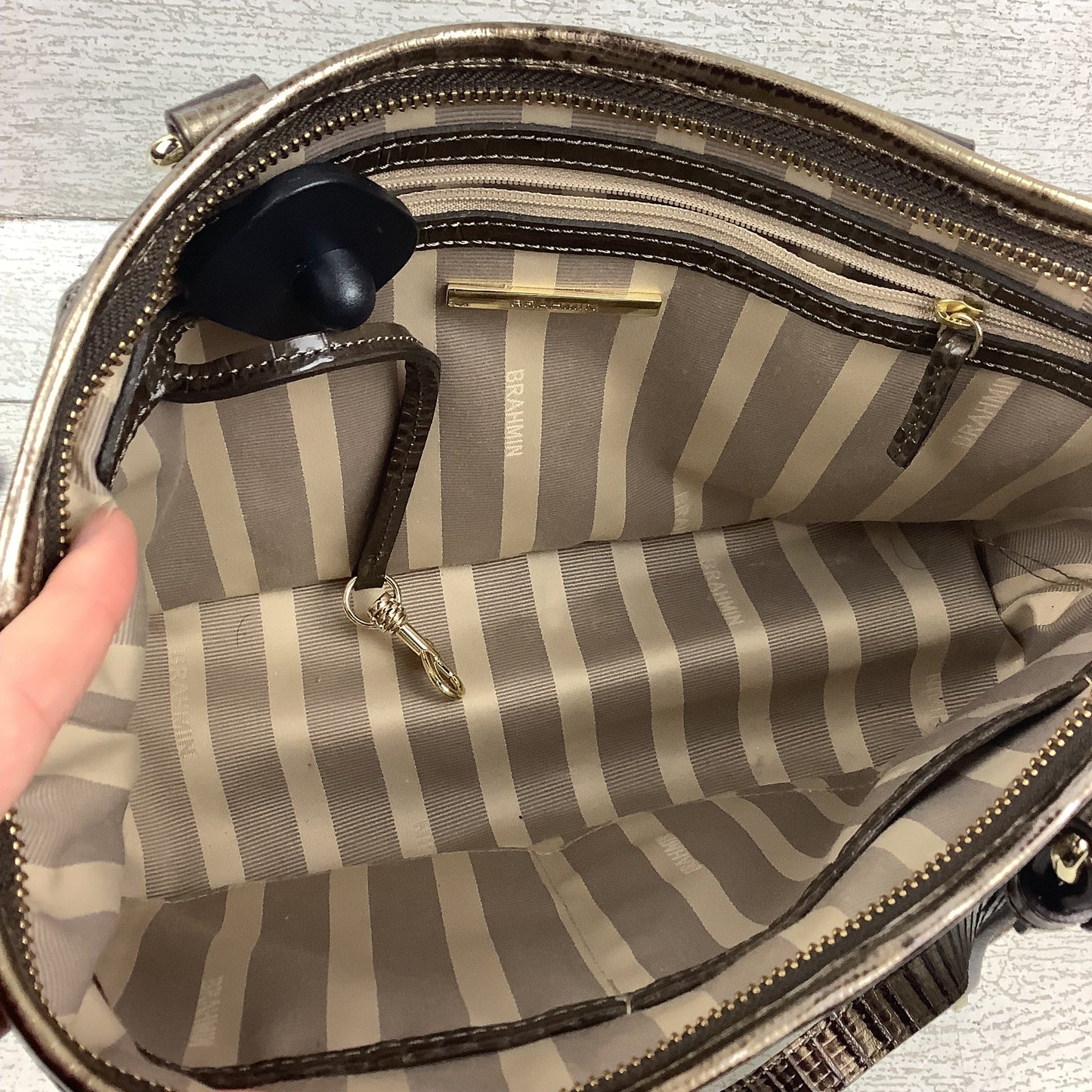 Handbag Designer By Brahmin, Size: Medium