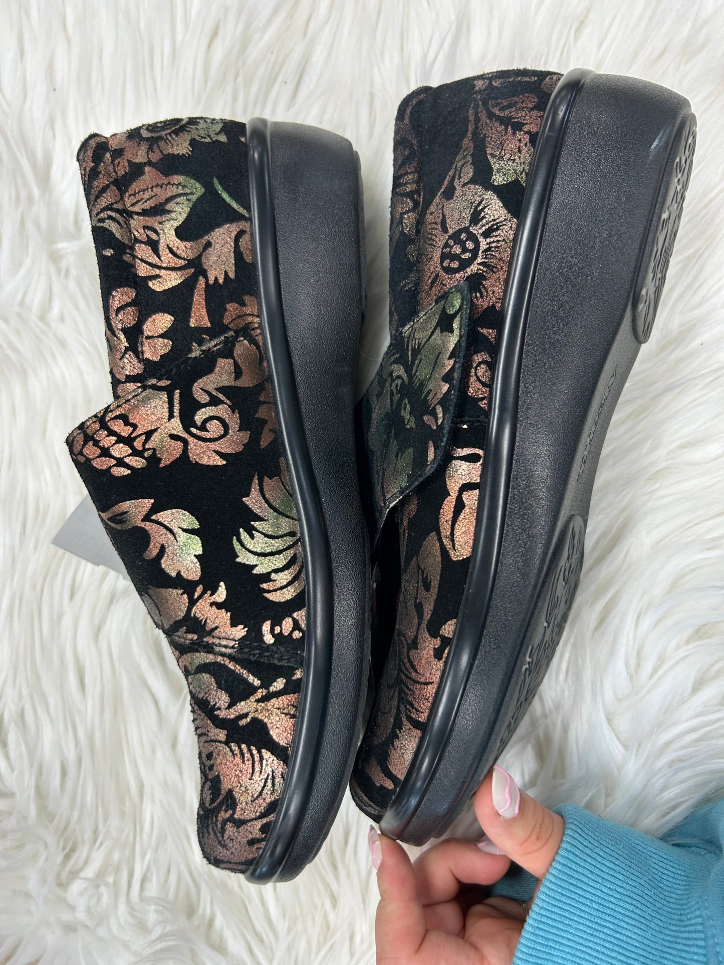Shoes Flats By Alegria In Black, Size:8.5