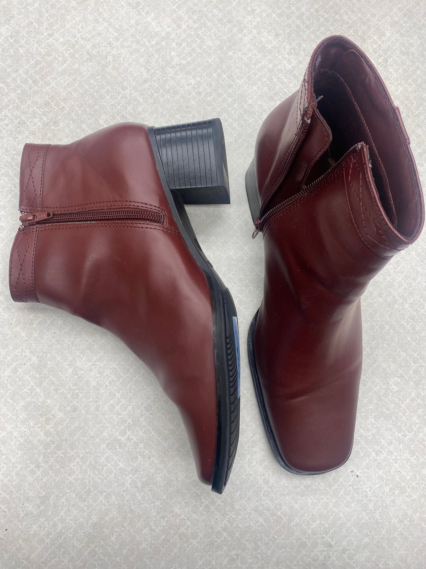 Boots Ankle Heels By Clothes Mentor In Maroon, Size: 10