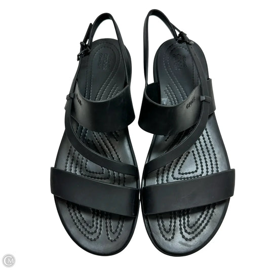 Sandals Flats By Crocs In Black, Size: 10