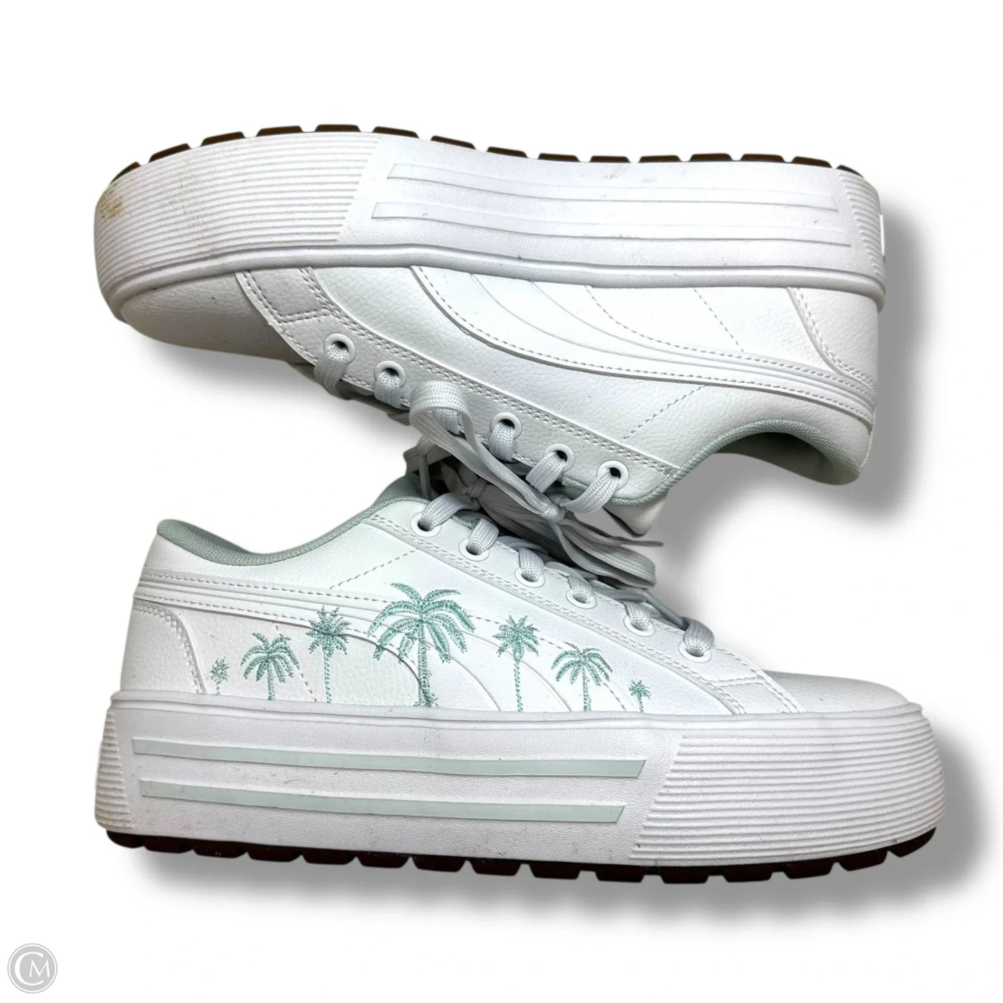 Shoes Sneakers By Puma In White, Size: 7