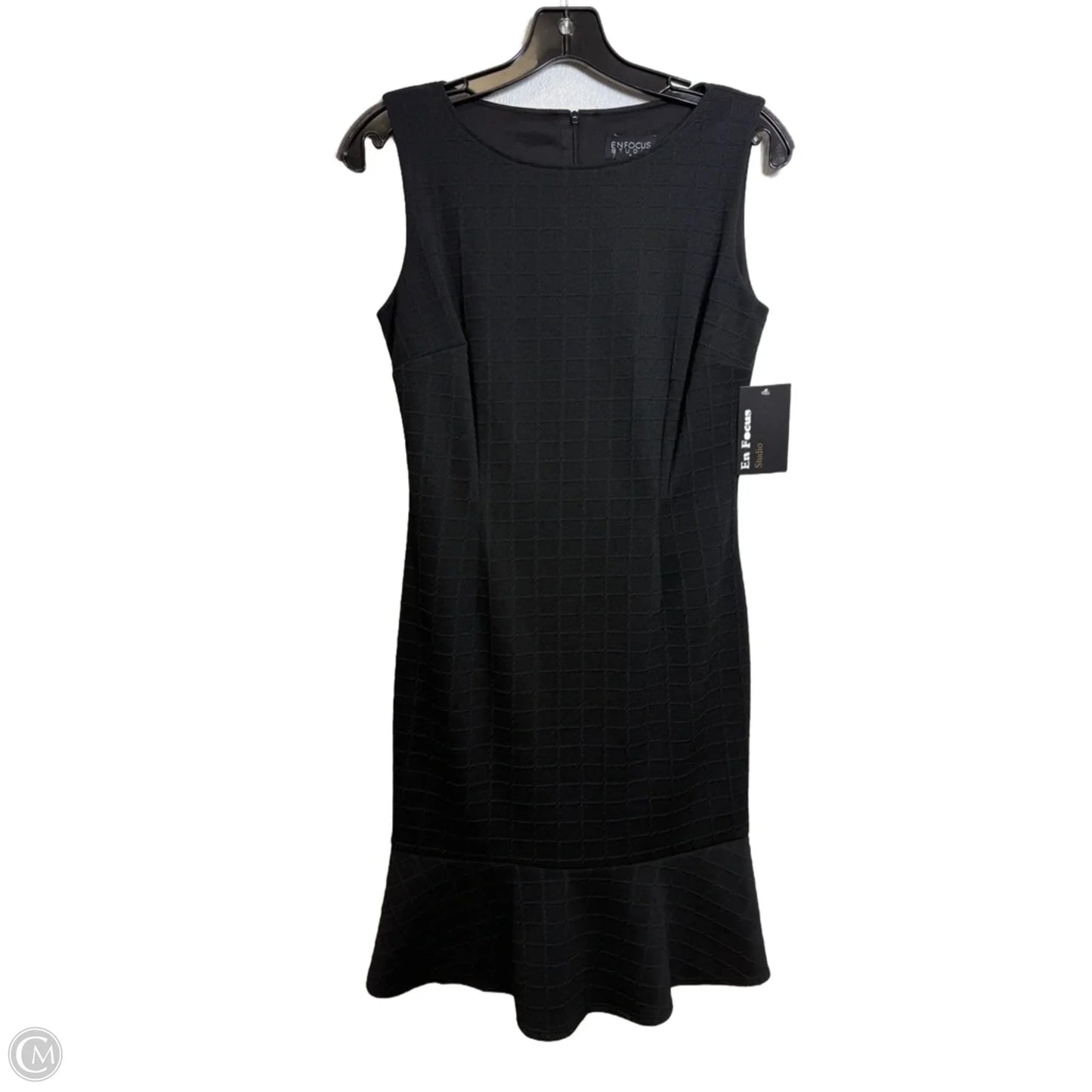 Dress Casual Short By Enfocus In Black, Size: 4