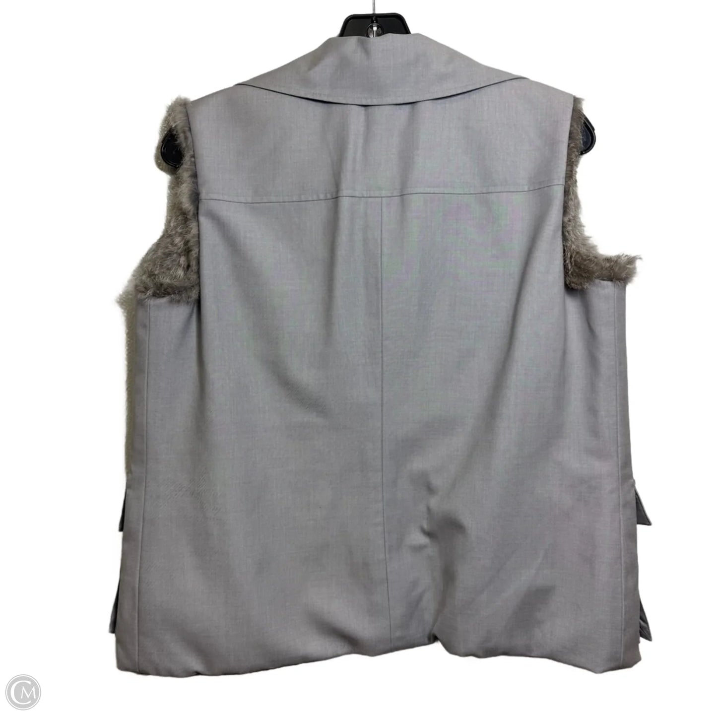 Vest Faux Fur & Sherpa By Clothes Mentor In Grey, Size: M