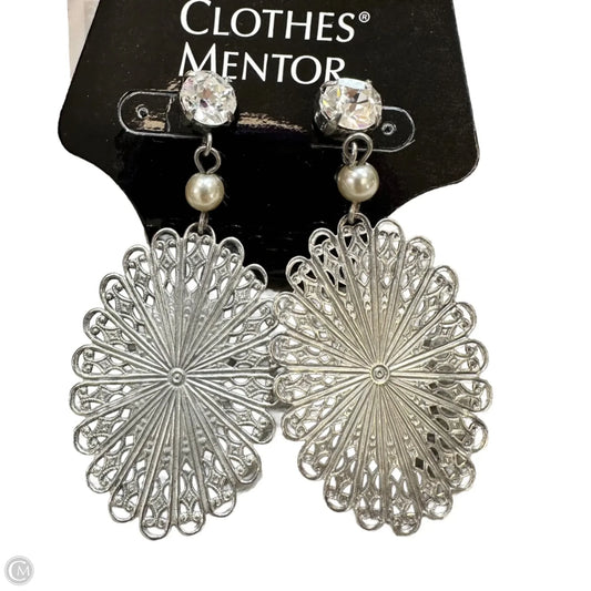 Earrings Dangle/drop By Clothes Mentor
