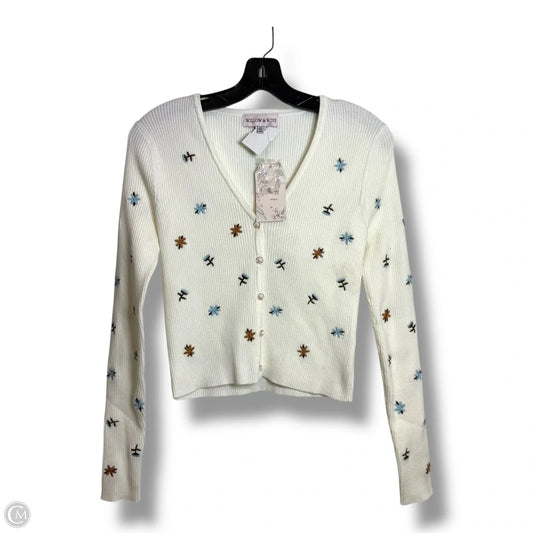 Top Long Sleeve By Clothes Mentor In Cream, Size: M