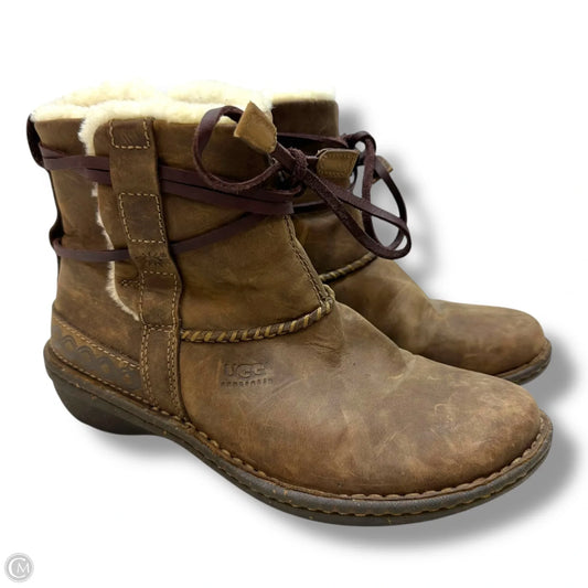Boots Designer By Ugg In Brown, Size: 8