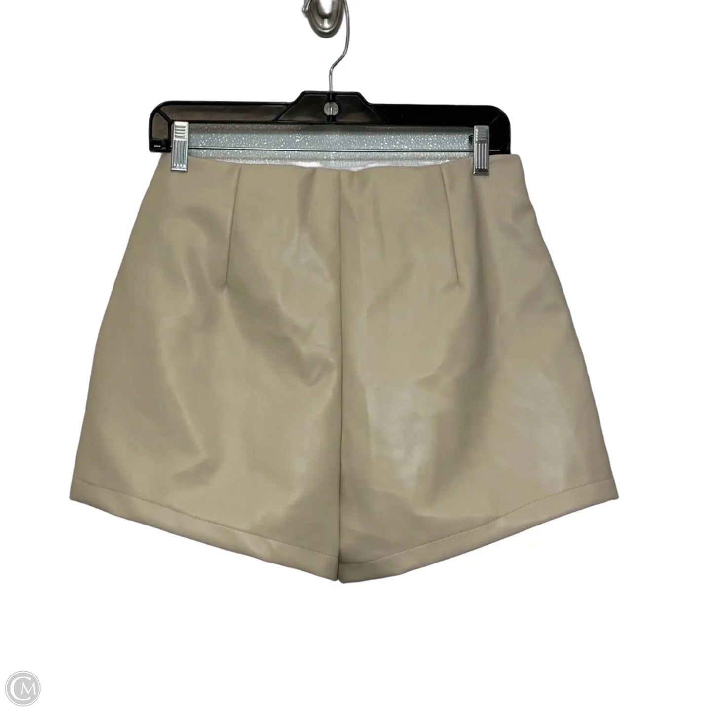 Skirt shorts By Clothes Mentor In Beige, Size: 6