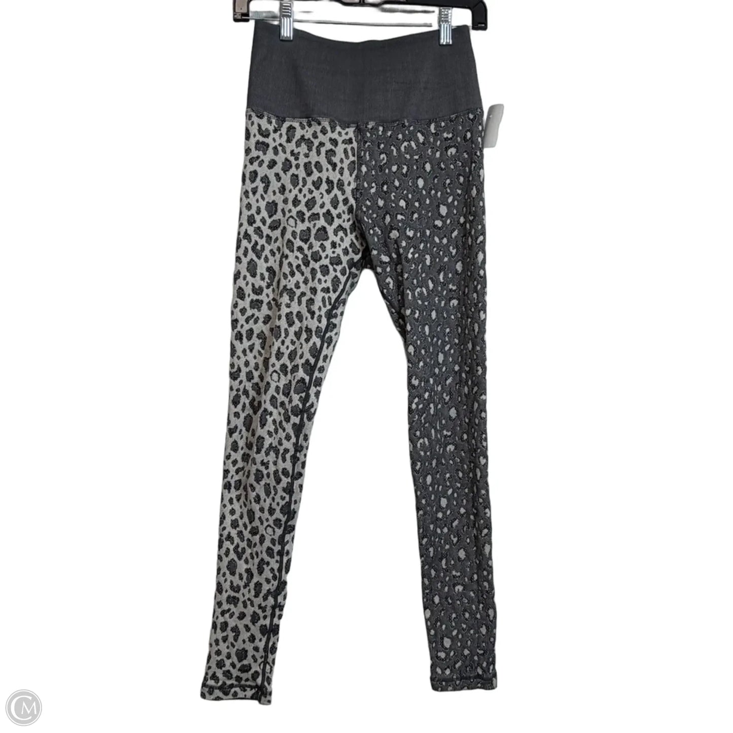 Pants Leggings By Clothes Mentor In Grey, Size: M