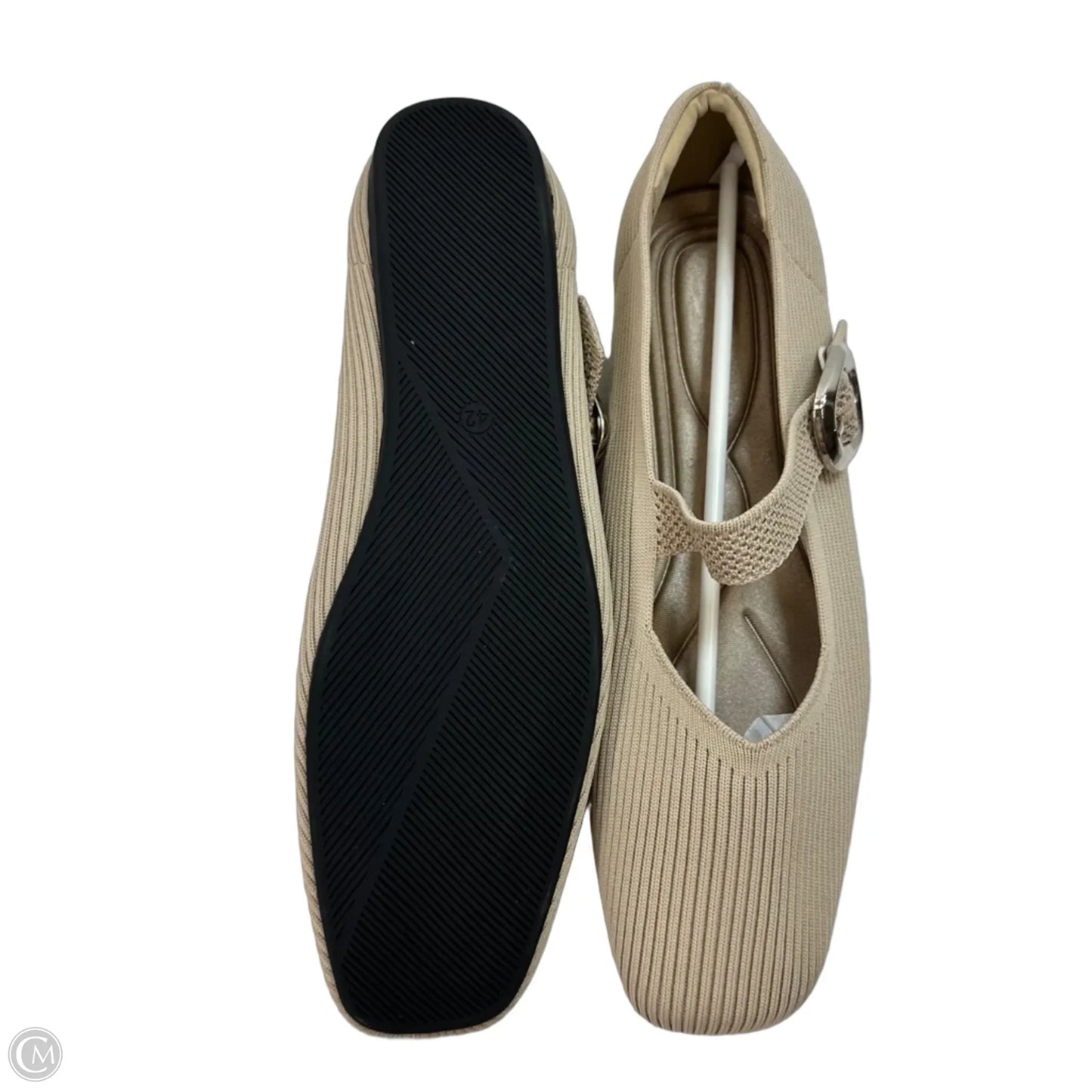 Shoes Flats By Clothes Mentor In Beige, Size: 42/11