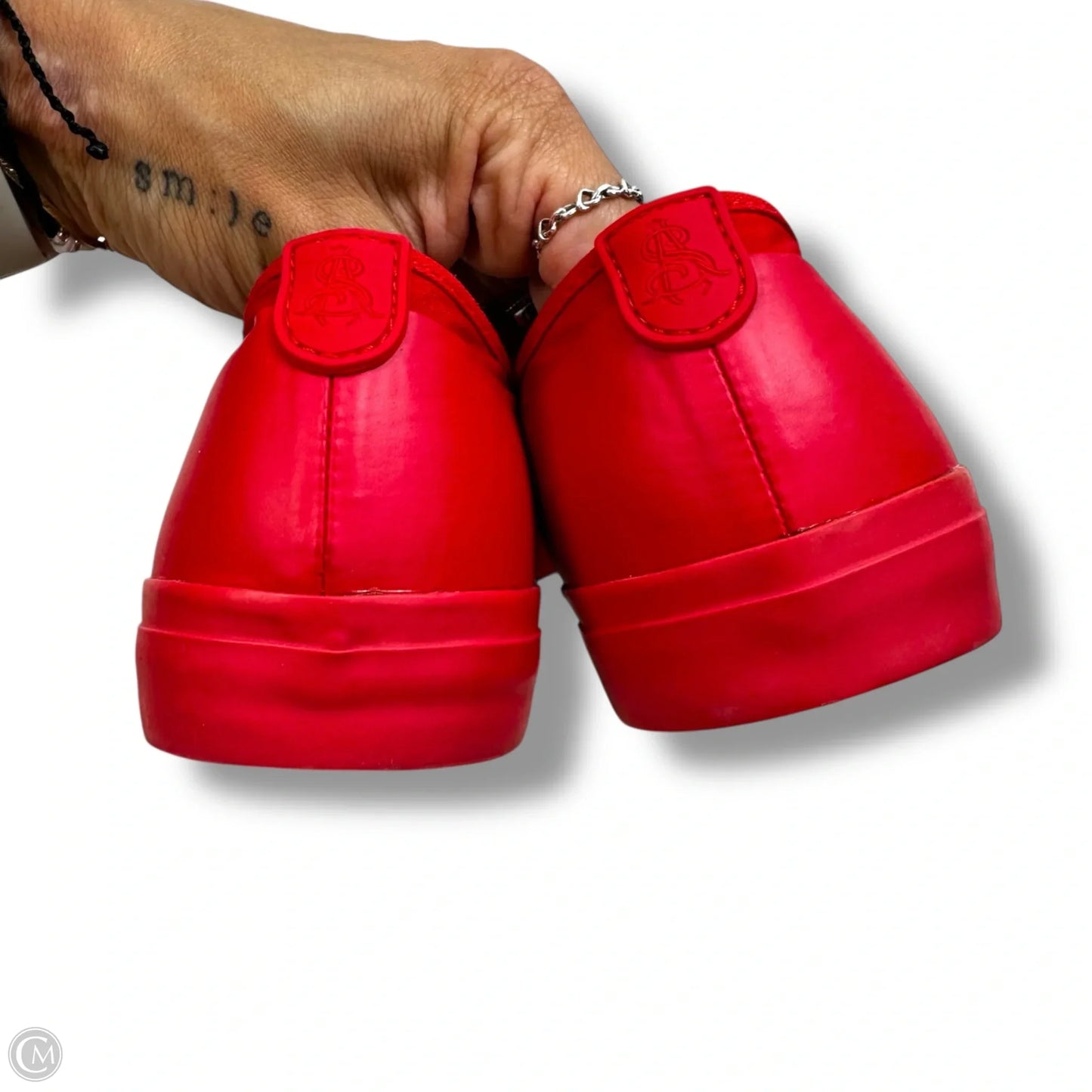 Shoes Sneakers By Clothes Mentor In Red, Size: 8.5