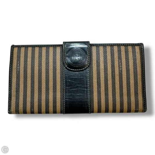 Vintage Wallet Luxury Designer By Fendi, Size: Small