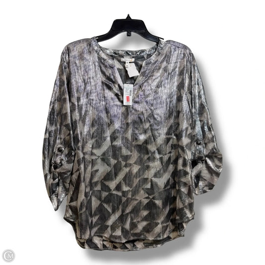 Top Long Sleeve By Maurices In Silver, Size: Xl