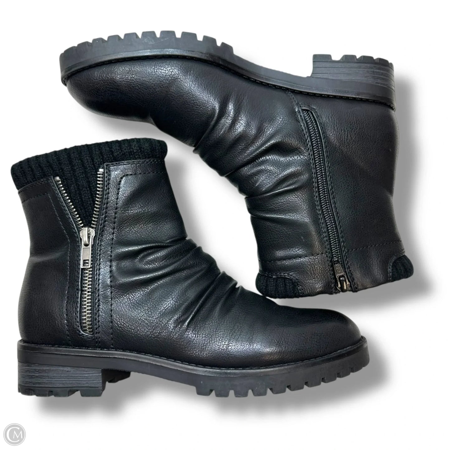 Boots Ankle Flats By Bare Traps In Black, Size: 6.5