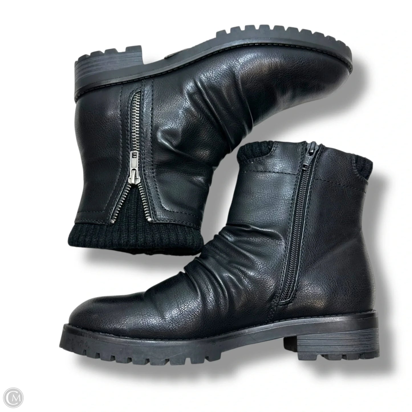 Boots Ankle Flats By Bare Traps In Black, Size: 6.5