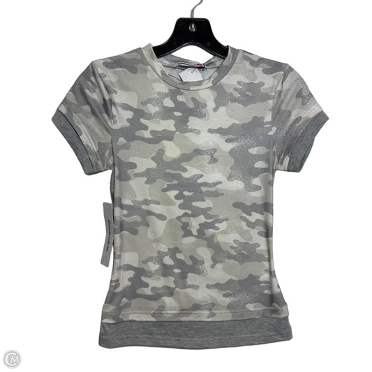 Top Short Sleeve By Princess Polly In Camouflage Print, Size: Xs