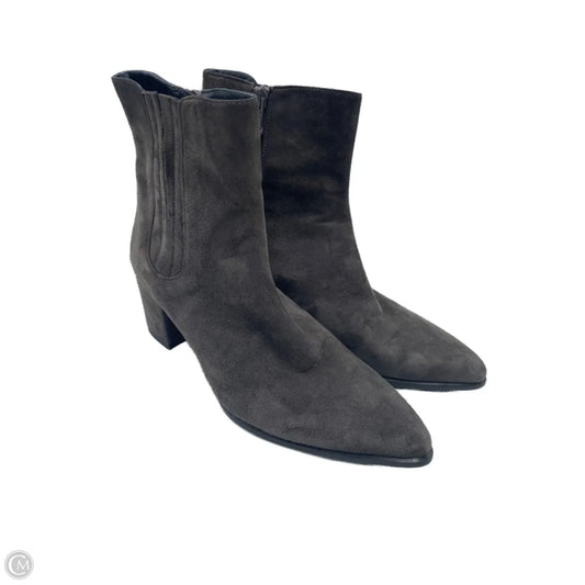 Boots Designer By Stuart Weitzman In Brown, Size: 6.5
