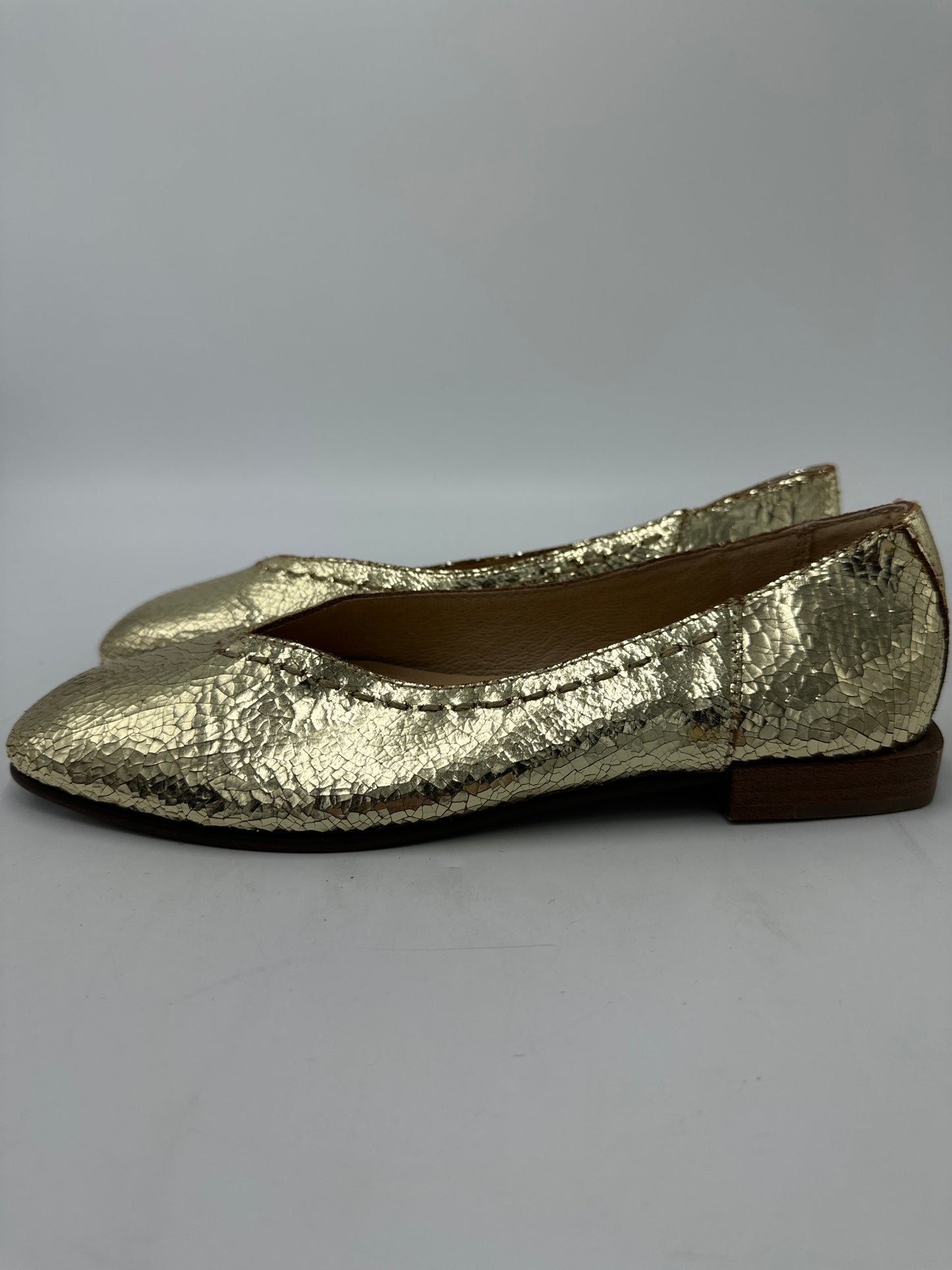 Shoes Designer By Frye In Gold, Size: 6