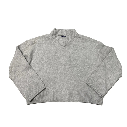 New! Sweater By Gap In Grey, Size: M