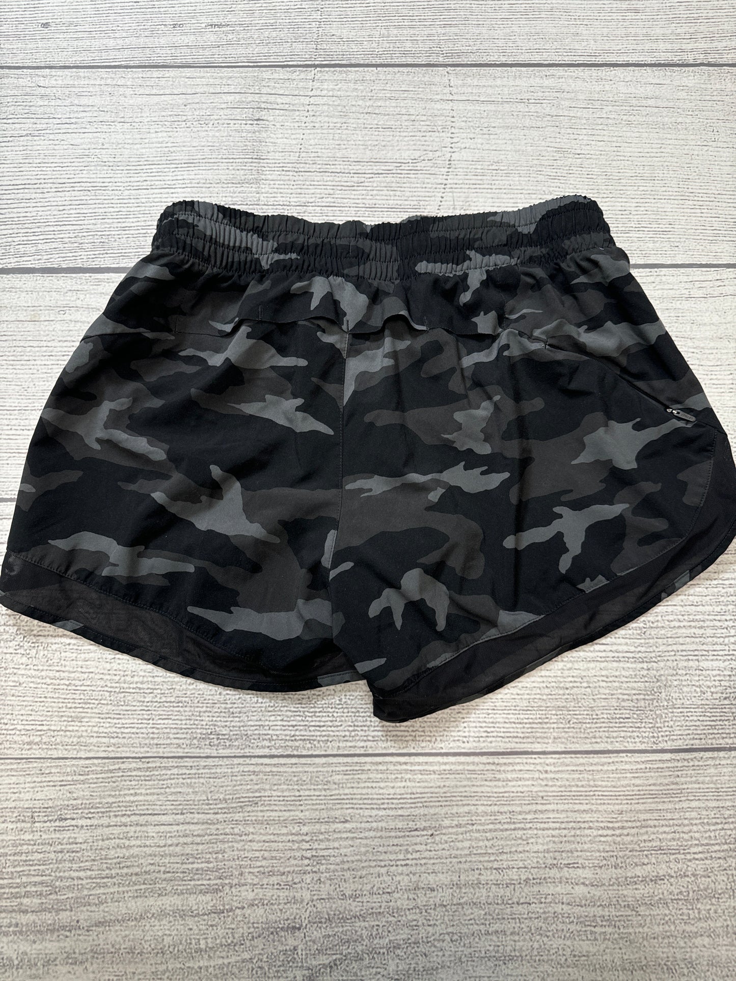 Athletic Shorts By Athleta In Camouflage Print, Size: Xs