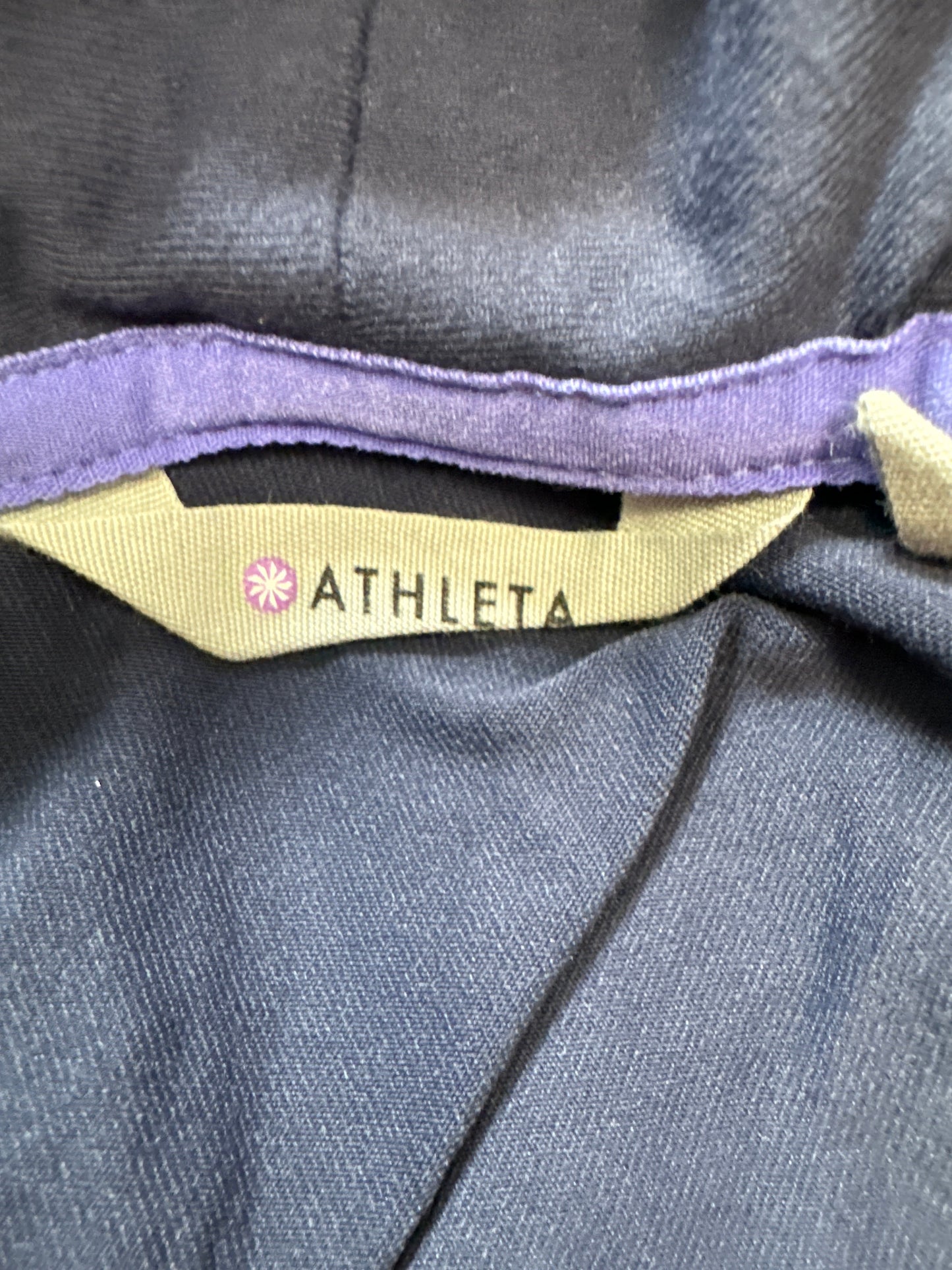 Athletic Top Long Sleeve Collar By Athleta In Navy, Size: Xs