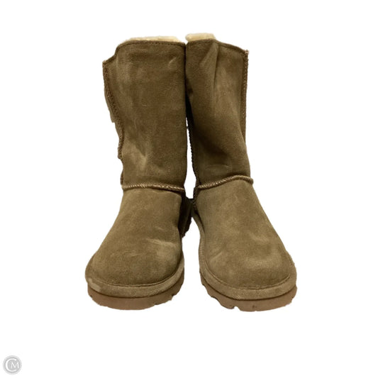 Boots Ankle Flats By Bearpaw In Brown, Size: 7