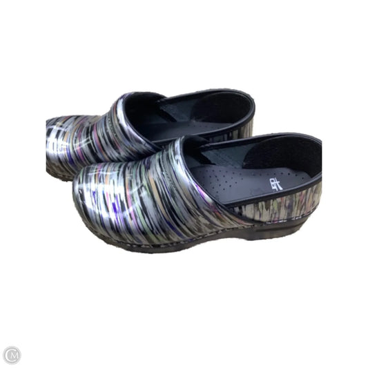 Shoes Sneakers Platform By Dansko In Multi-colored, Size: 9