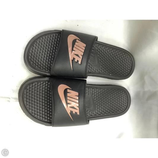 Sandals Flats By Nike In Black, Size: 10