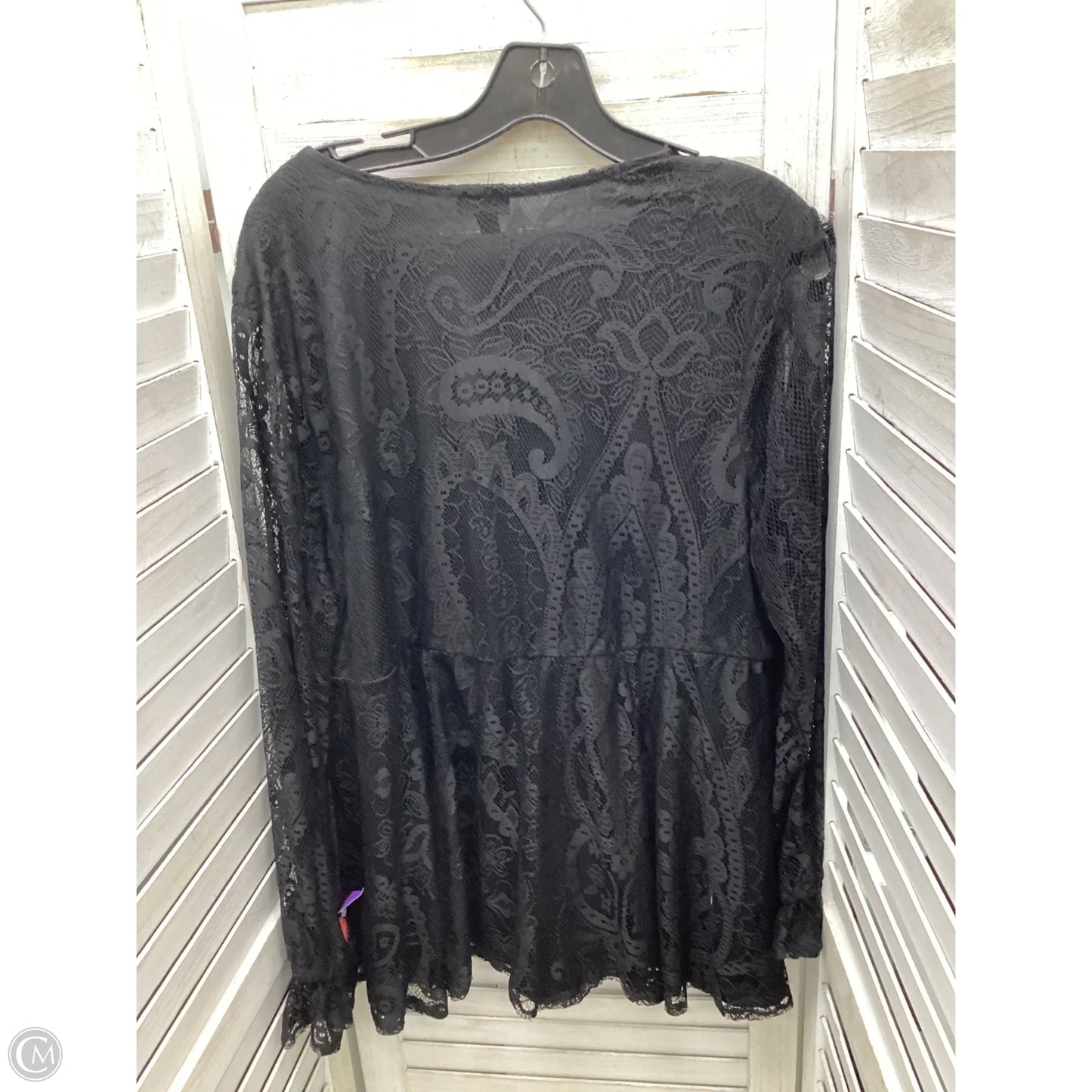 Top Long Sleeve By Torrid In Black, Size: 1x