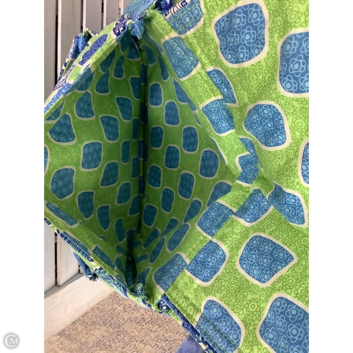 Handbag By Vera Bradley, Size: Medium