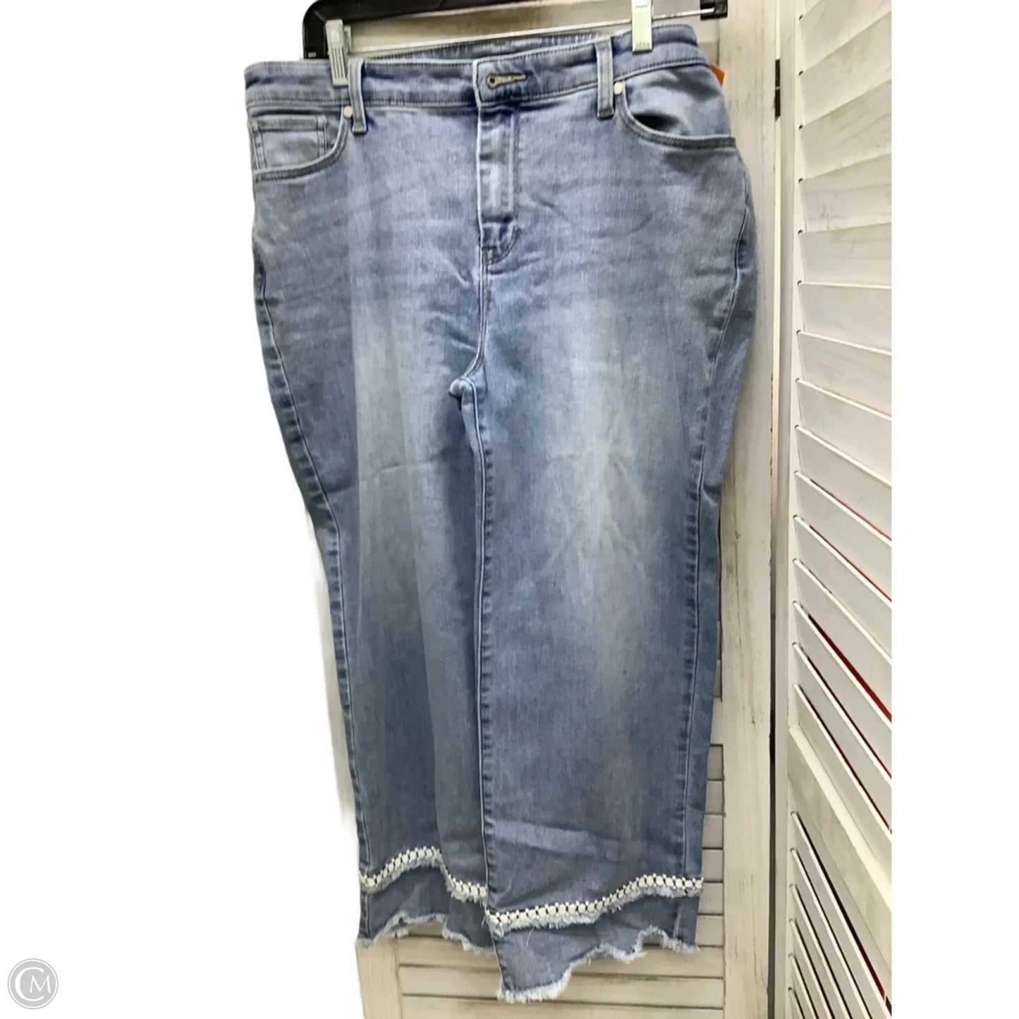 Jeans Cropped By Chicos In Blue Denim, Size: 10