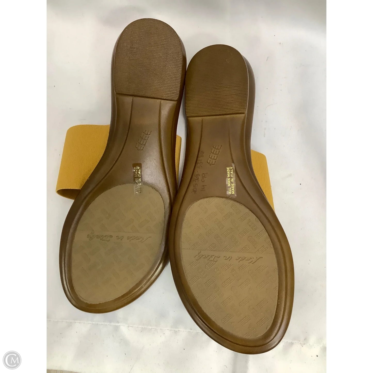 Sandals Flats By Italian Shoemakers In Tan & Yellow, Size: 9