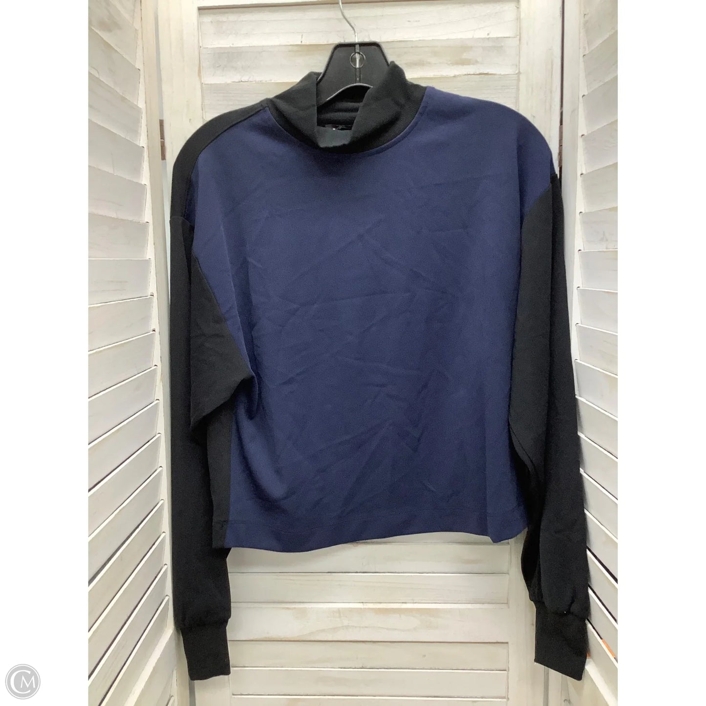 Athletic Top Long Sleeve Crewneck By Athleta In Navy, Size: Xs