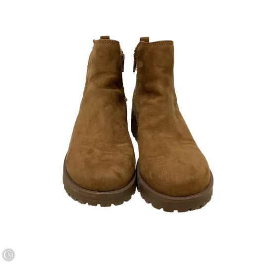 Boots Ankle Flats By Clothes Mentor In Tan, Size: 9