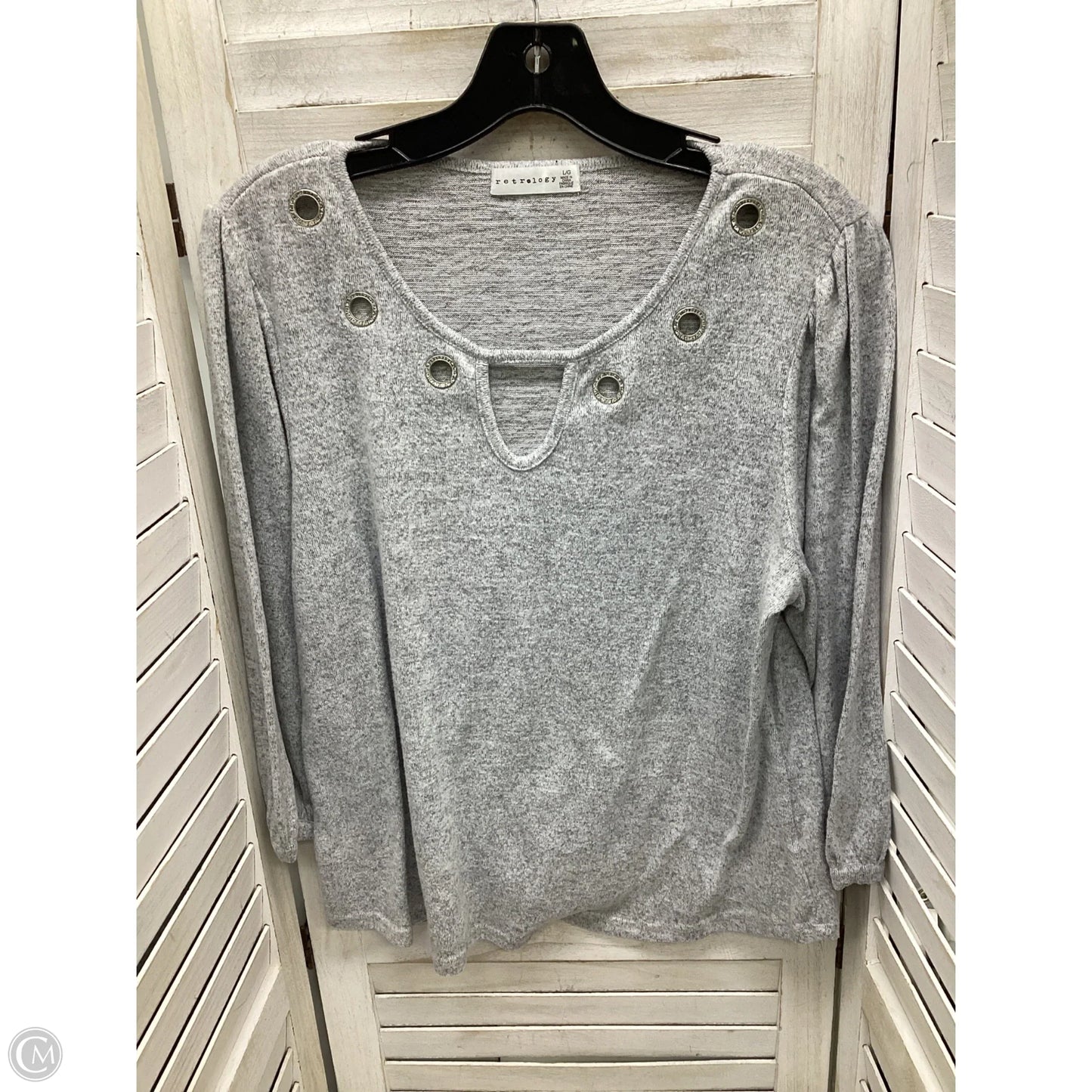Top Long Sleeve By Retrology In Grey, Size: L