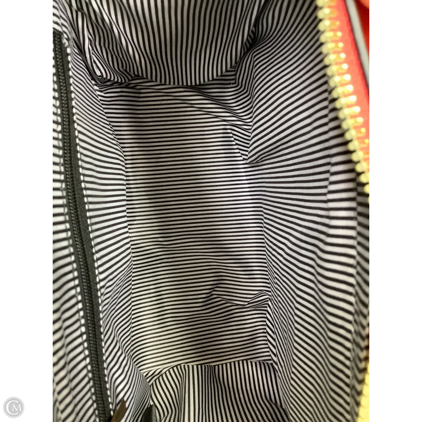 Crossbody By Clothes Mentor, Size: Medium