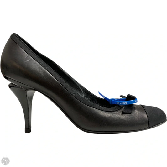 Shoes Luxury Designer By Chanel In Black, Size: 9
